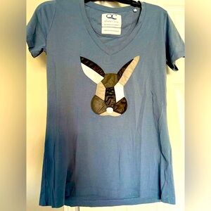 Rabbit Quantum Courage Tee Shirt.  Grey W/Black, White & Grey leather Rabbit. EC
